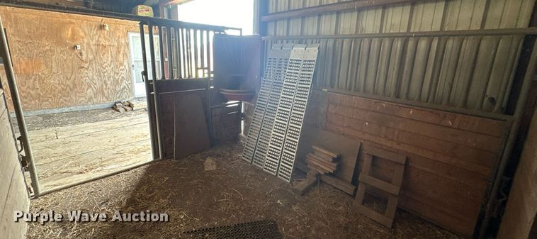 image for item NP9663 (5) WW horse stalls