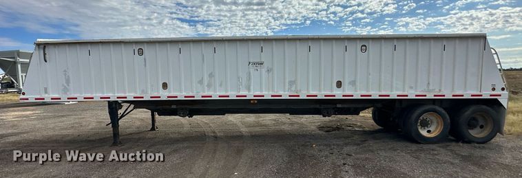 image for item NP9664 2006 Neville Built  grain trailer