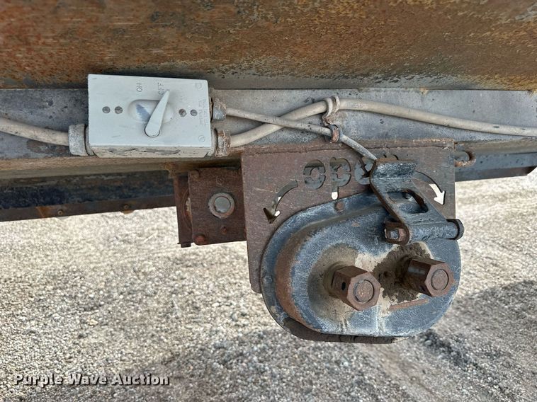 image for item NP9664 2006 Neville Built  grain trailer