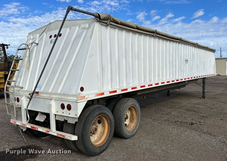 image for item NP9676 2006 Neville Built  grain Trailer