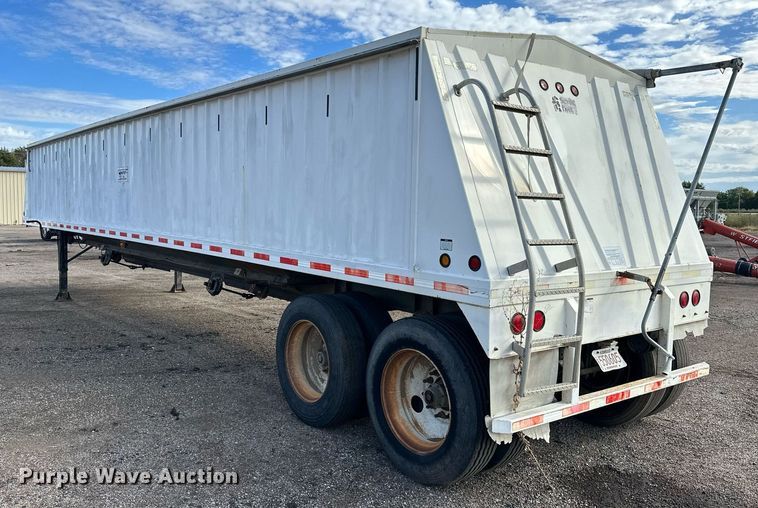 image for item NP9676 2006 Neville Built  grain Trailer