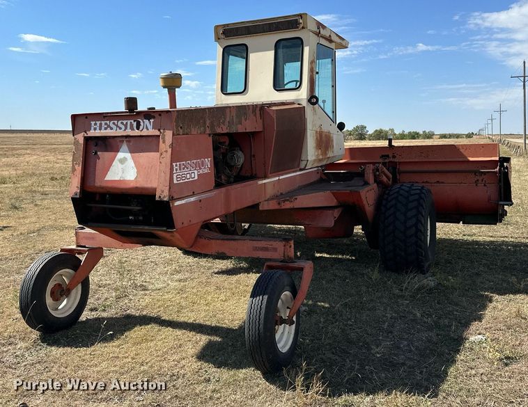 image for item NP9679 Hesston 6600  swather / windrower