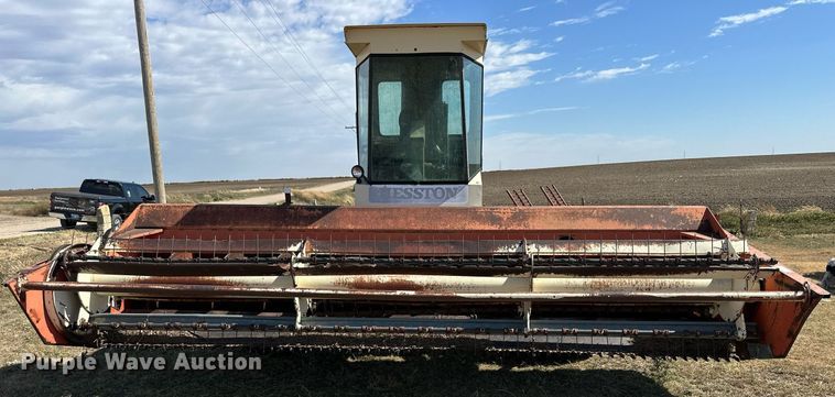 image for item NP9679 Hesston 6600  swather / windrower