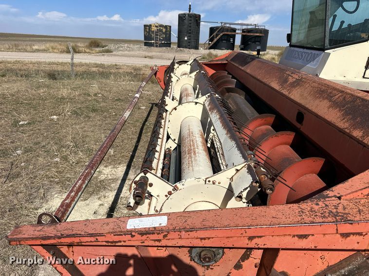 image for item NP9679 Hesston 6600  swather / windrower