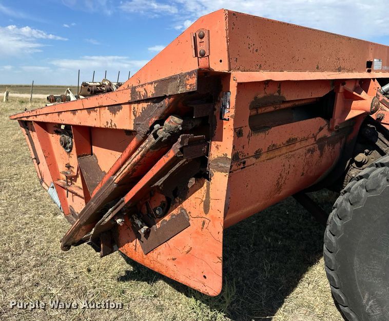 image for item NP9679 Hesston 6600  swather / windrower