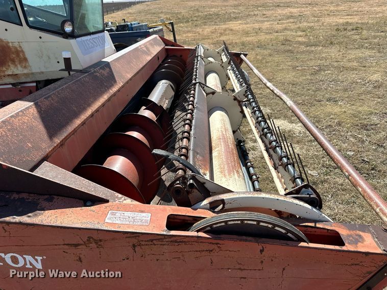 image for item NP9679 Hesston 6600  swather / windrower