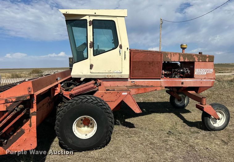 image for item NP9679 Hesston 6600  swather / windrower