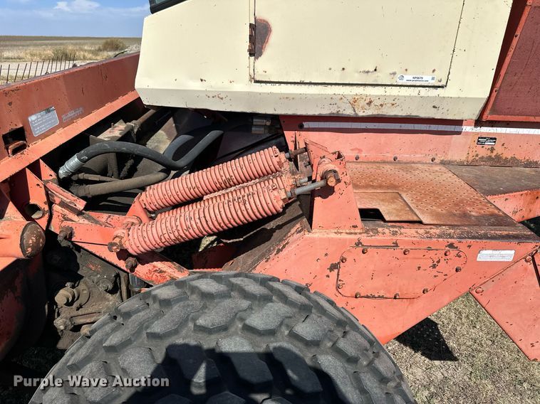 image for item NP9679 Hesston 6600  swather / windrower