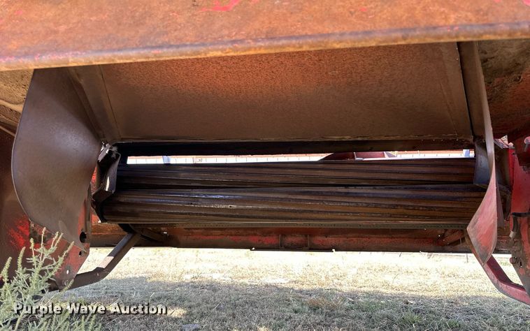 image for item NP9679 Hesston 6600  swather / windrower