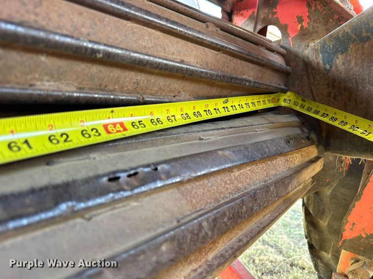 image for item NP9679 Hesston 6600  swather / windrower