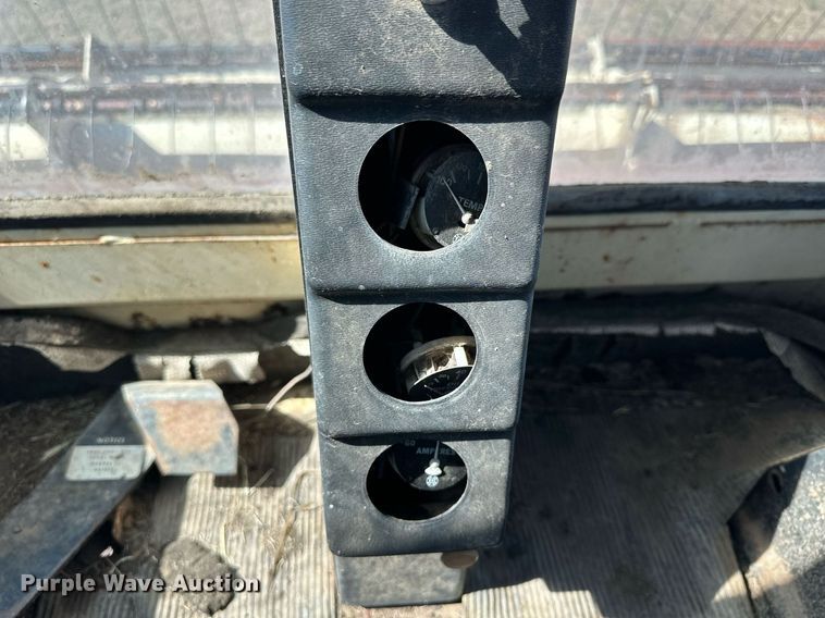 image for item NP9679 Hesston 6600  swather / windrower