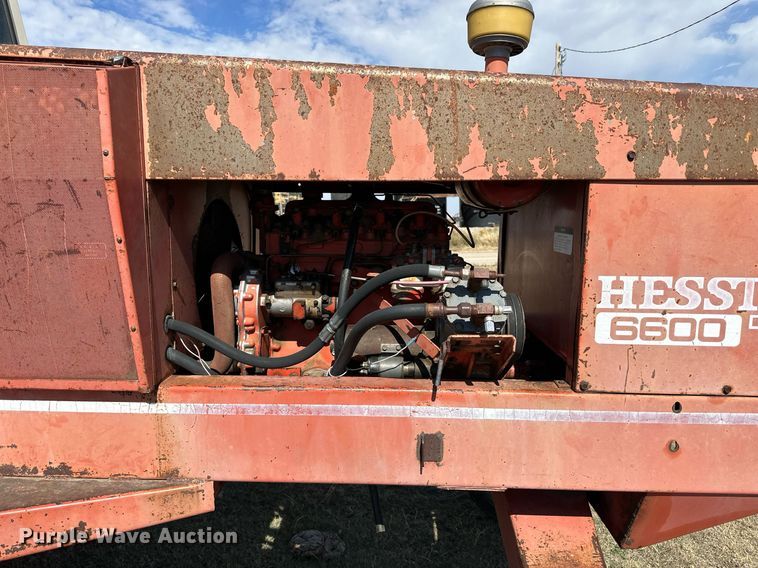 image for item NP9679 Hesston 6600  swather / windrower