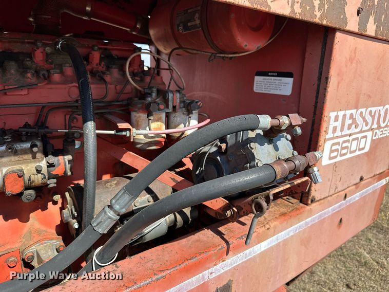 image for item NP9679 Hesston 6600  swather / windrower