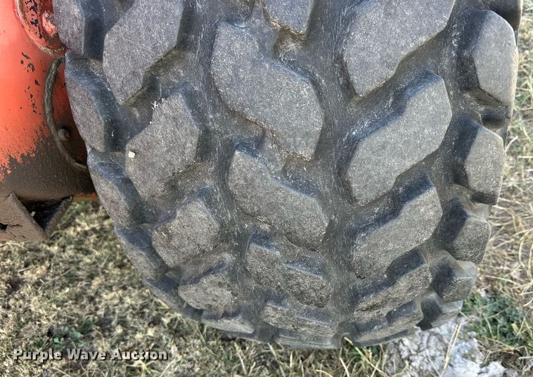 image for item NP9679 Hesston 6600  swather / windrower