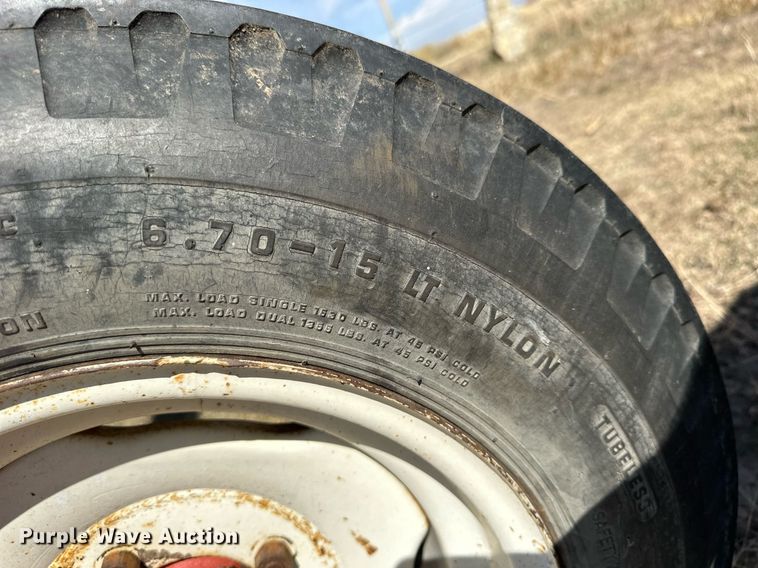 image for item NP9679 Hesston 6600  swather / windrower