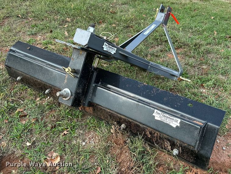 image for item NQ9385 Titan 4305 three point blade