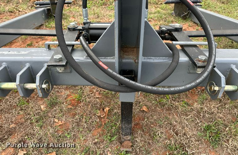 image for item NQ9387 Titan  bale unroller 