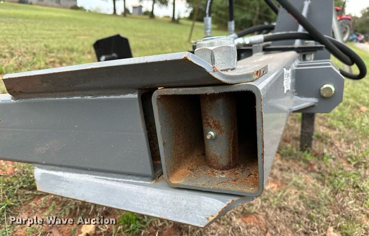 image for item NQ9387 Titan  bale unroller 