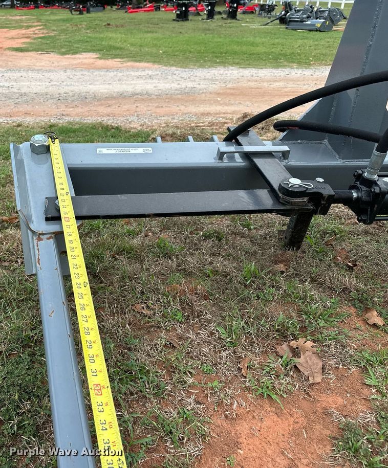 image for item NQ9387 Titan  bale unroller 