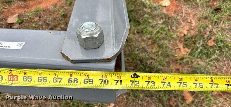 image for item NQ9387 Titan  bale unroller 