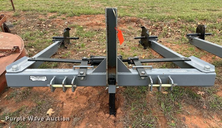 image for item NQ9388 Titan  bale unroller