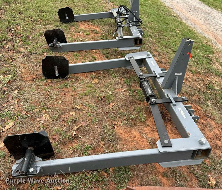 image for item NQ9388 Titan  bale unroller