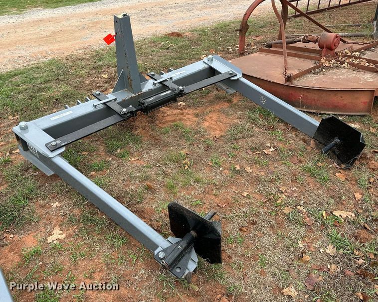 image for item NQ9388 Titan  bale unroller