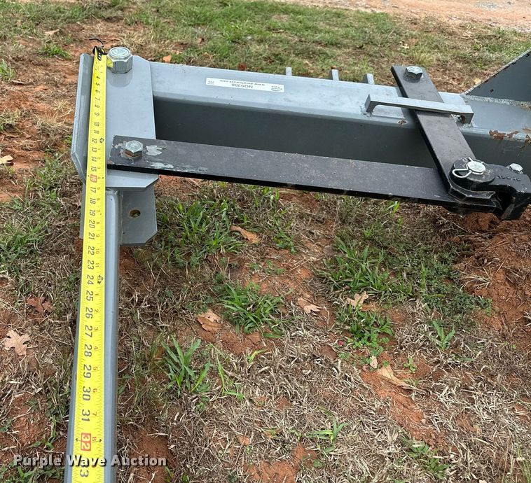 image for item NQ9388 Titan  bale unroller