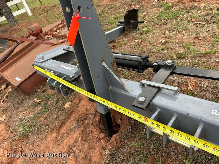 image for item NQ9388 Titan  bale unroller