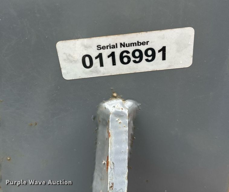 image for item NQ9388 Titan  bale unroller