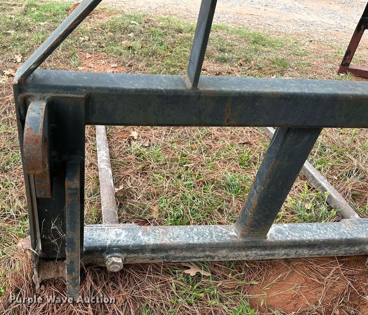 image for item NQ9390 CAL 4 Construction Attachments bale spear