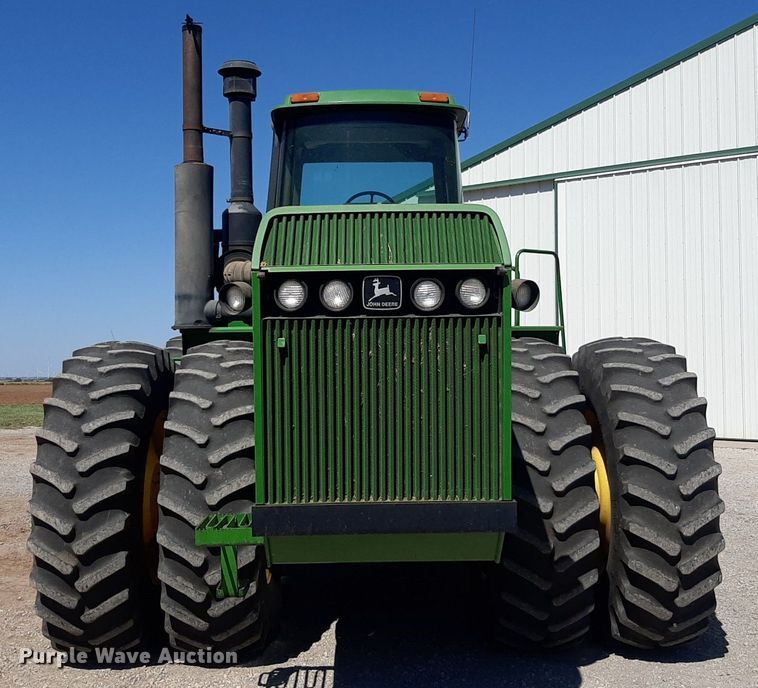 image for item NV9324 1994 John Deere 8770  4WD tractor