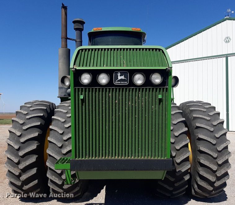 image for item NV9324 1994 John Deere 8770  4WD tractor