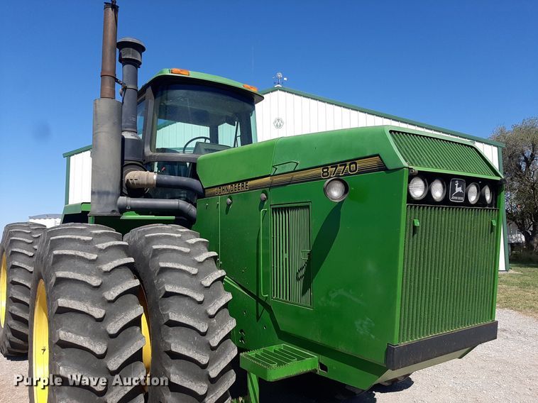 image for item NV9324 1994 John Deere 8770  4WD tractor