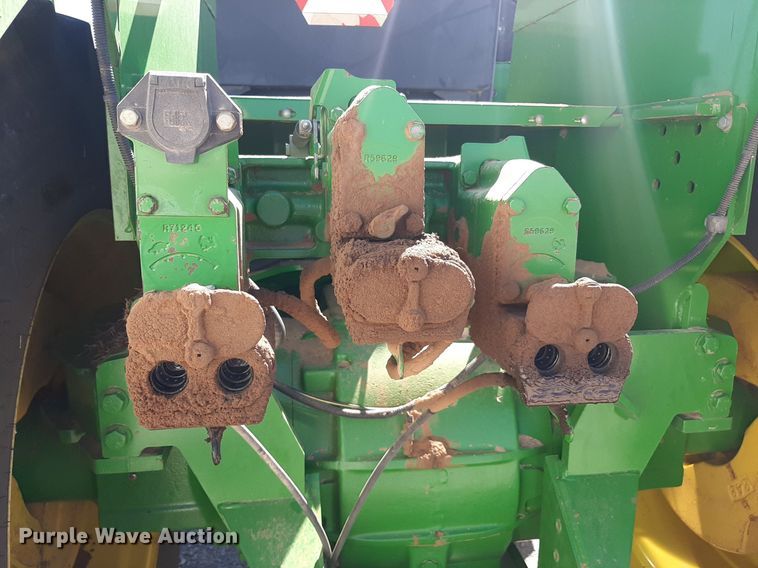 image for item NV9324 1994 John Deere 8770  4WD tractor