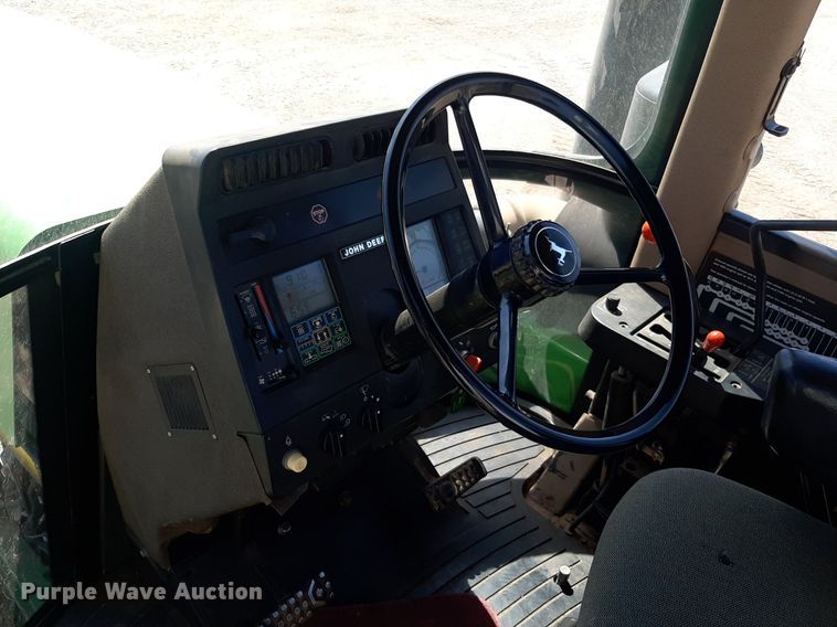 image for item NV9324 1994 John Deere 8770  4WD tractor