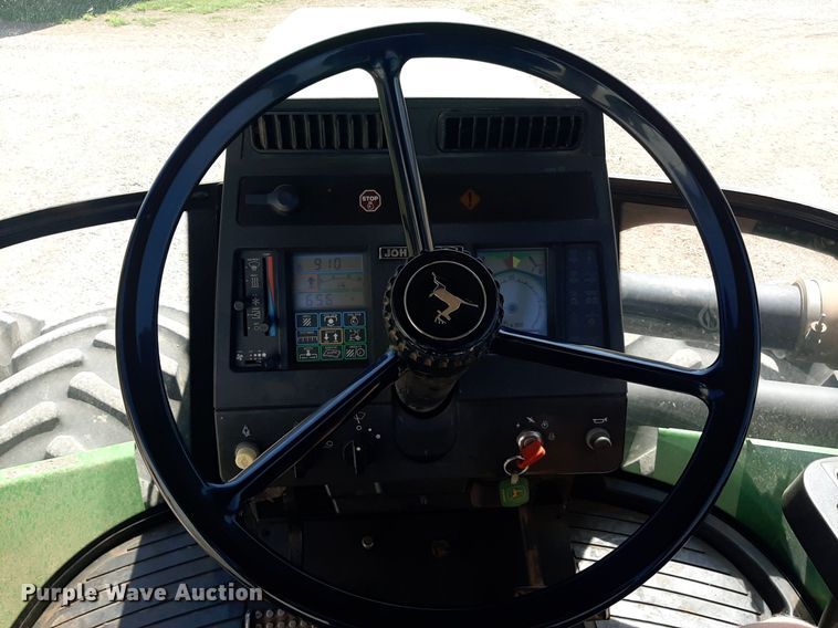 image for item NV9324 1994 John Deere 8770  4WD tractor