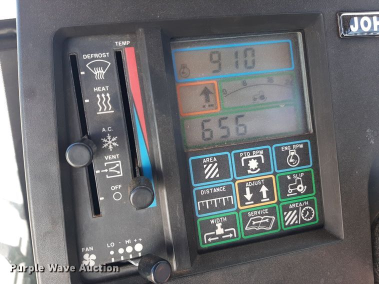 image for item NV9324 1994 John Deere 8770  4WD tractor