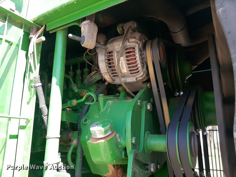 image for item NV9324 1994 John Deere 8770  4WD tractor