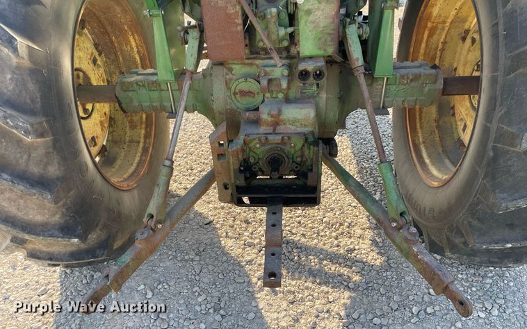 image for item NX9847 1966 John Deere 4020  tractor