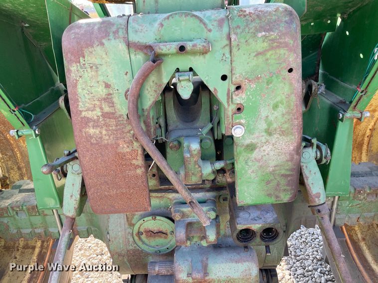 image for item NX9847 1966 John Deere 4020  tractor