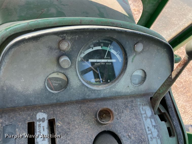 image for item NX9847 1966 John Deere 4020  tractor