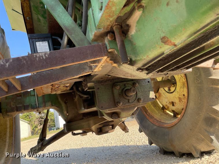 image for item NX9847 1966 John Deere 4020  tractor