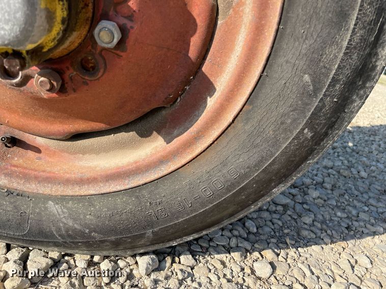 image for item NX9847 1966 John Deere 4020  tractor