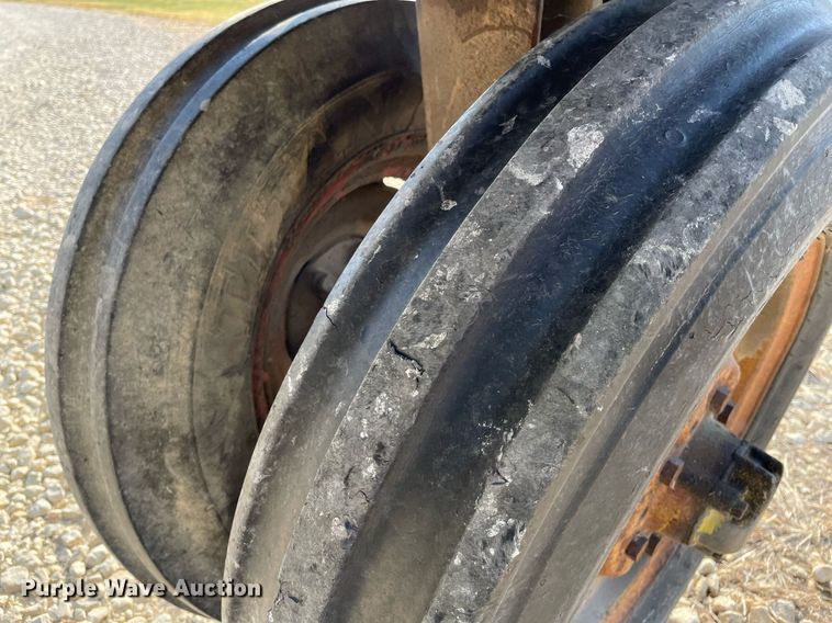 image for item NX9847 1966 John Deere 4020  tractor