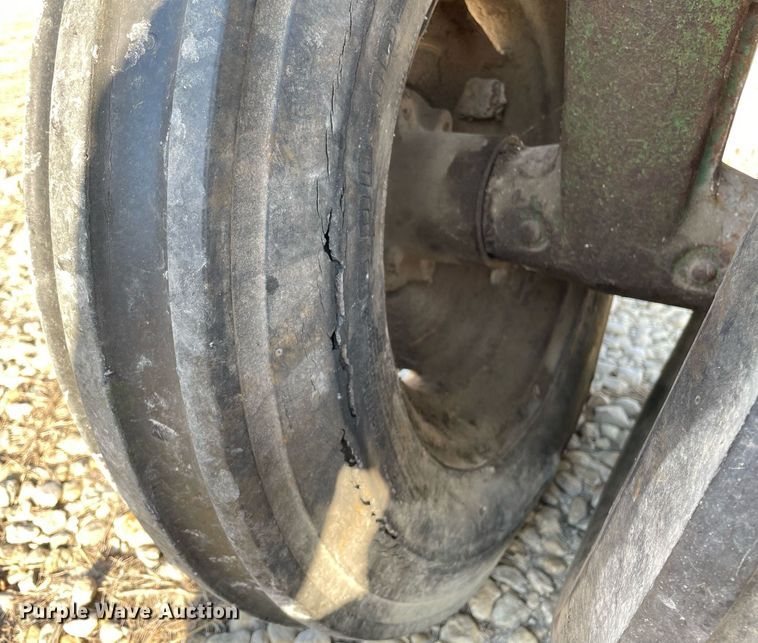 image for item NX9847 1966 John Deere 4020  tractor