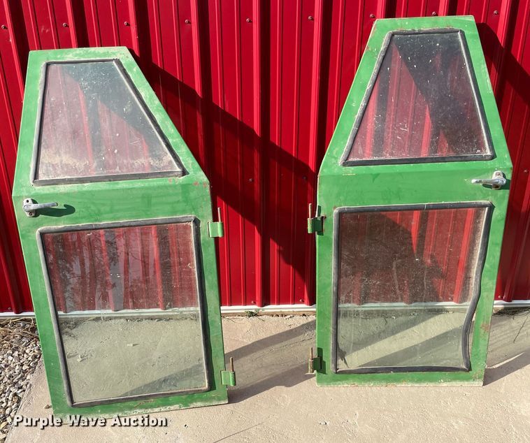 image for item NX9847 1966 John Deere 4020  tractor