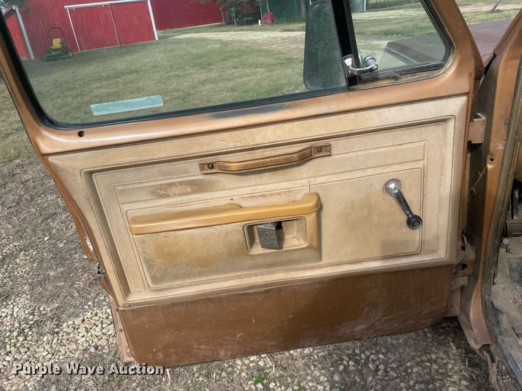 image for item NX9848 1985 Dodge Ram 3500  flatbed pickup truck