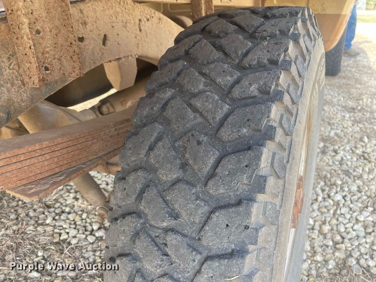 image for item NX9848 1985 Dodge Ram 3500  flatbed pickup truck