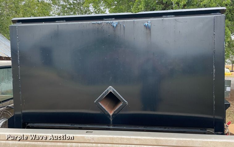 image for item NY9825 C3  cake feeder